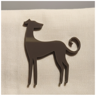 Chrtí brož Bruno - tm. hnědá